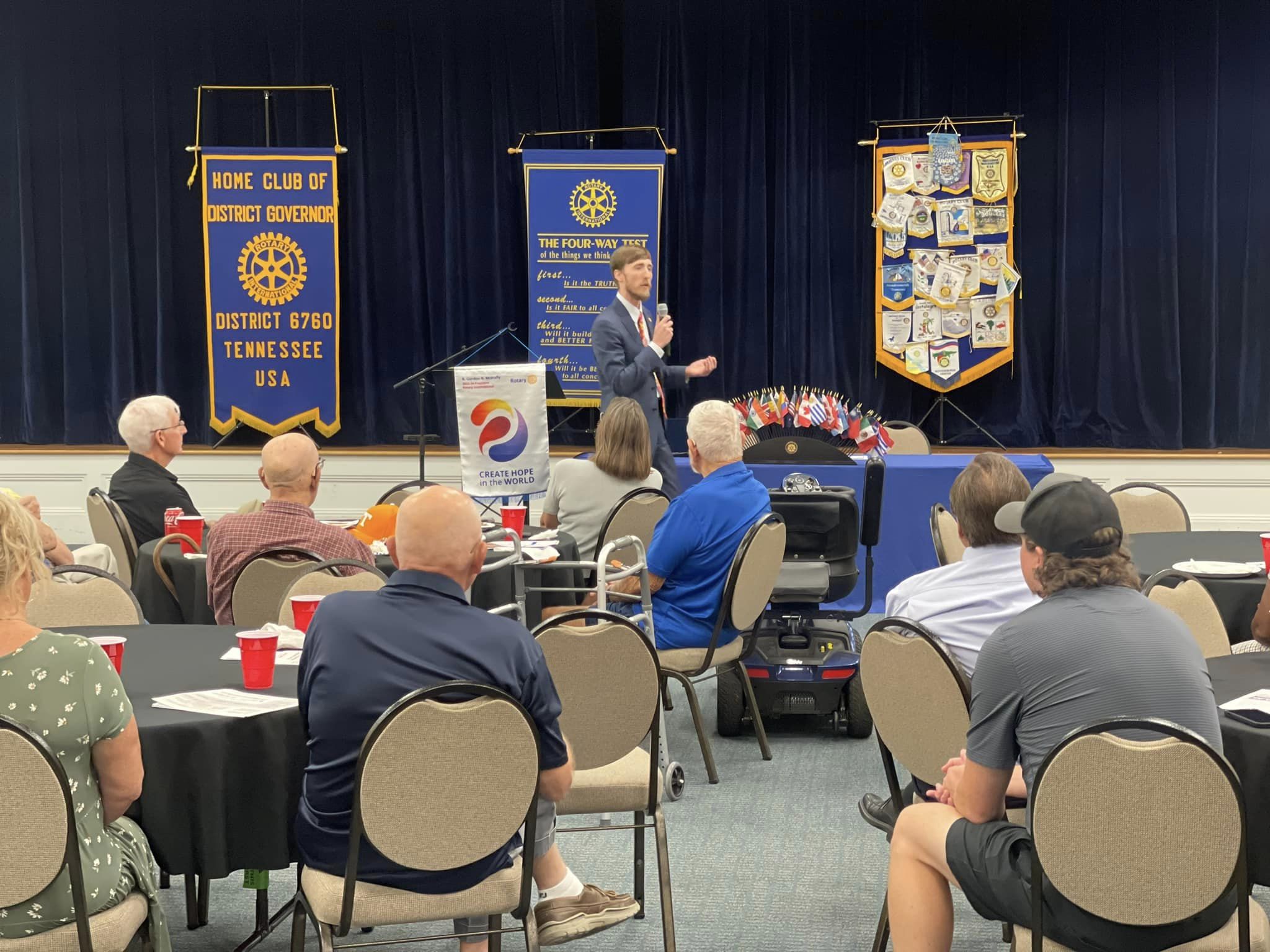 Attorney Kyle Shannon going over types of estate planning documents with guests at a Clarksville Rotary Club meeting.